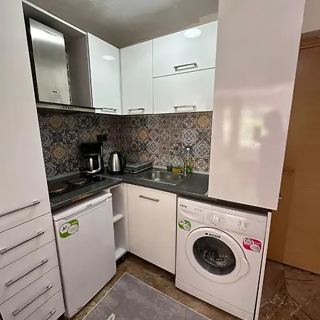 Daire Harbiye House